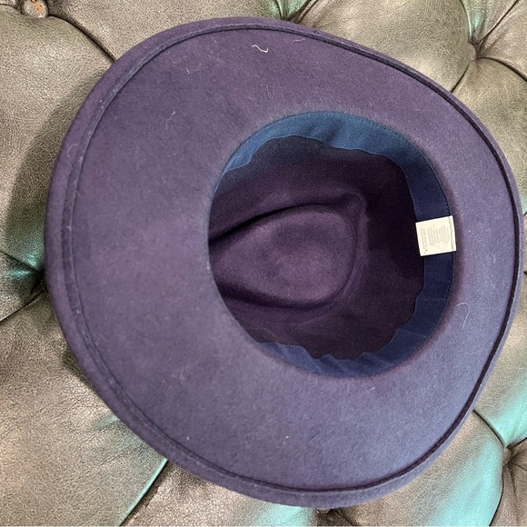 Classic Target Navy Fedora 100% Wool Hat With Stitch Accents - Picture 3 of 7